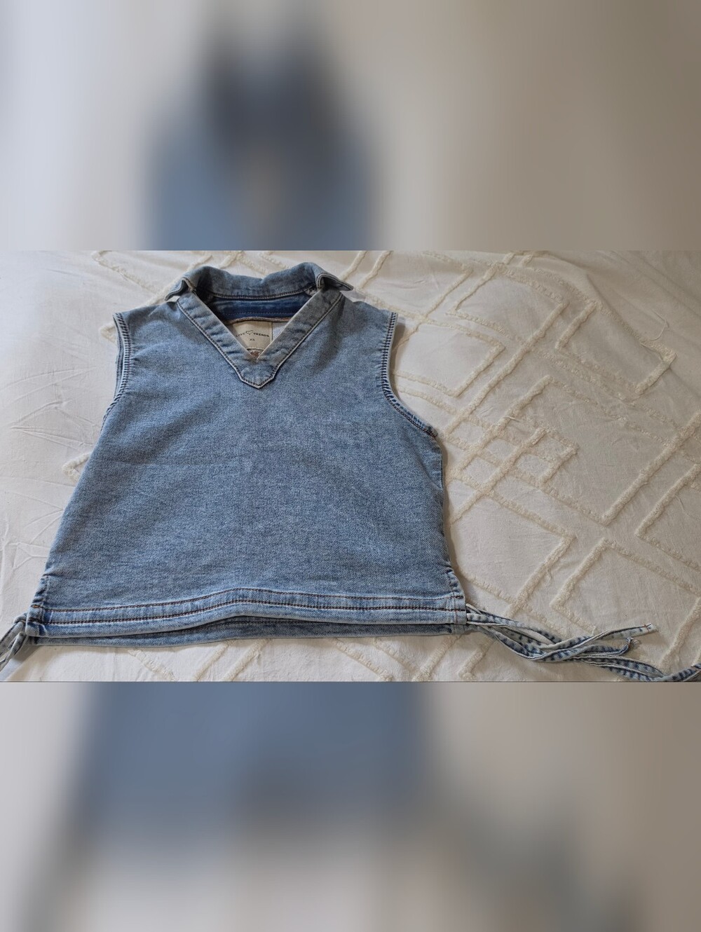 Love Tree Light Blue Denim-Look V-Neck Tie Hem Tank XS
